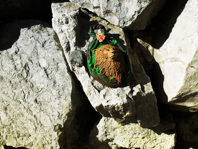 Лев Аслан. Кулон из полимерной глины по мотивам книги "Хроники Нарнии". Миниатюра из полимерной глины