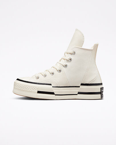 Белые высокие кеды Converse в наличии в шоуруме в СПб на Невском 24