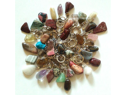 Брелок из натуральных камней в ассортименте