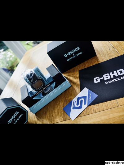 Часы Casio G-Shock GW-M5610BWD20-1ER