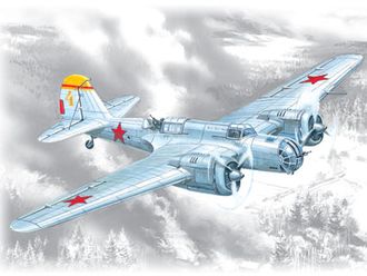 Сборная модель: (ICM 72162) Советский бомбардировщик СБ 2М-100A