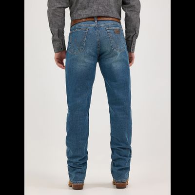 Джинсы Wrangler® Cody Johnson 20X® Advanced Comfort 01 Competition Relaxed Fit Jean
