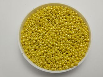 Бисер Китайский №12-122 желтый непрозрачный блестящий, 50 грамм
