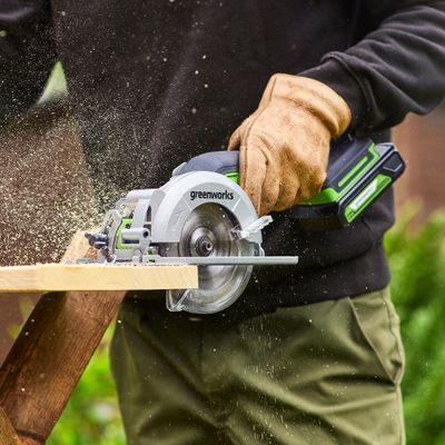 Циркулярная мини пила аккумуляторная Greenworks G24MCS 24V