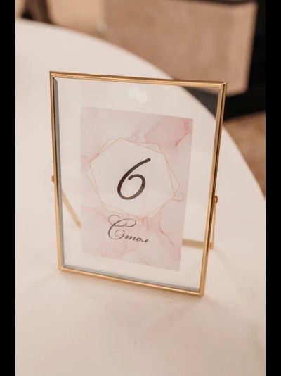 Номер на стол "Стекло в золотой рамке"