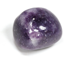 Лепидолит фиолетовый, галтовка, Бразилия (24*19*19 мм, 17 г) №35166