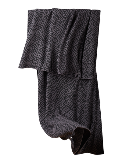 Плед шерстяной с обережным узором