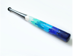 Бейсбольная бита с подтеками