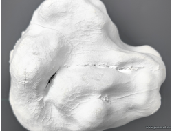 Кахолонг с корочкой кенияита. Южный Урал. Россия. 120*90*100мм