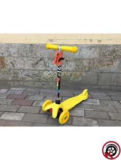 Трехколесный самокат Scooter Mini Желтый