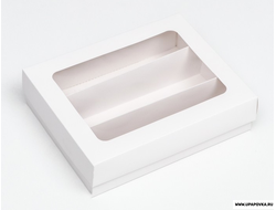 Коробка для макарун 2 разделителя Белая 21 х 16,5 х 5,5 см