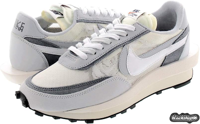 Nike sacai waffle summit white shop
