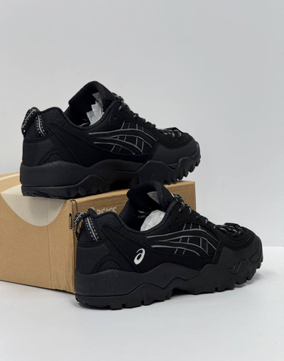 Asics Gel-Pickax Triple Black