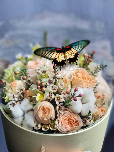 Нежный букет с хлопком и бабочкой №71