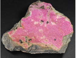 Кобальтокальцит, кристаллы на породе, Марокко (87*69*25 мм, 234 г) №28622