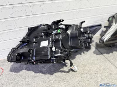 Светодиодные фары Lexus RX 3 08-12 стиль 2020+