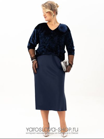 Эффектное бархатное платье-имитация костюма в синем цвете