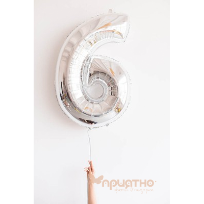 Серебряная фольгированная цифра 6