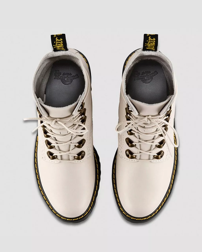 Leona doc outlet martens white