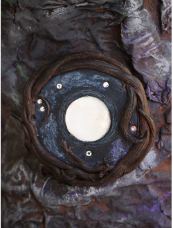 Брошь с луной - "Лунная соната" со стразами Сваровски и винтажным перламутром