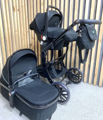 Детская коляска 3 в 1 Luxmom 601A Черный
