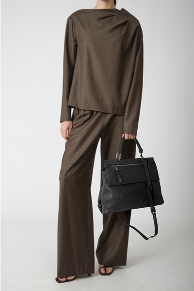 (АРТИКУЛ: 10051/1/5) СУМКА ЖЕНСКАЯ СРЕДНЕГО РАЗМЕРА, НАТУРАЛЬНАЯ КОЖА, ЧЕРНАЯ, ДВА ОТДЕЛЕНИЯ, С ПЛЕЧЕВЫМ РЕМНЕМ