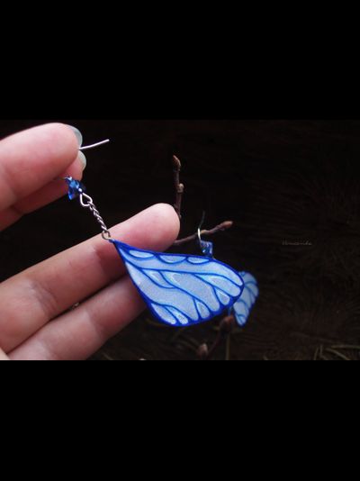 Шёлковые серьги-крылышки с морскими стёклышками и чешским бисером (из серии крыльев Небесной Феи)