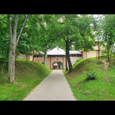 Экскурсия "Чекалин (Лихвин) – самый маленький город России + Гремячев монастырь"