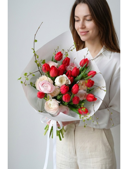 Букет цветов на 8 марта № 756