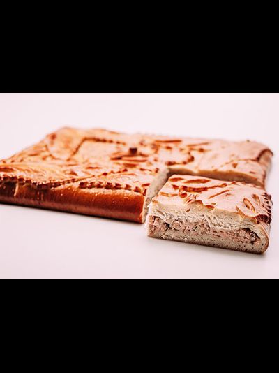 Пирог с рыбой и рисом