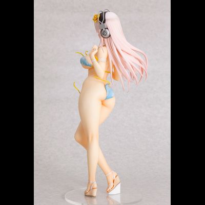Фигурка 1/4.5 Сонико (Super Sonico Summer Vacation ver.)