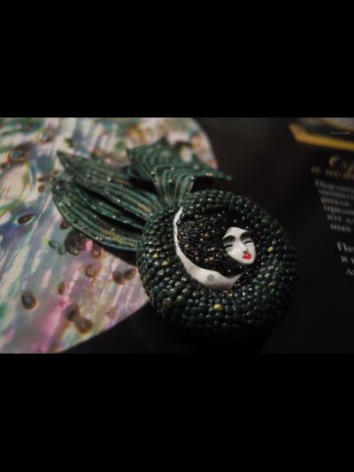 Комплект украшений &quot;Русалочка&quot; (брошь и серьги с расписанным вручную шёлком)