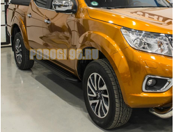 Пороги на Nissan Navara черные