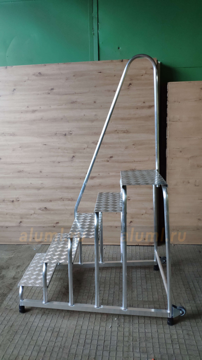 Монтажная подставка тип -1 5 ступени мобильная