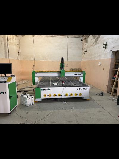 Фрезерно-гравировальный станок с ЧПУ WoodTec CH 2030L