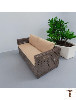 Плетеный диван из ротанга