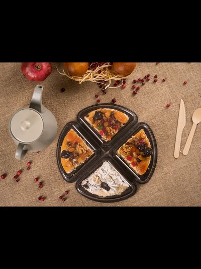 Контейнер для четверти торта треугольный ( пластик, крыш-дно, прозр/черн), 135*135*72мм