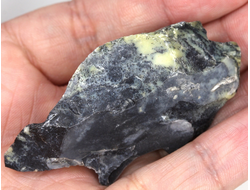 Опал черный с желтым, Казахстан (64*35*22 мм, вес: 29 г) №27586