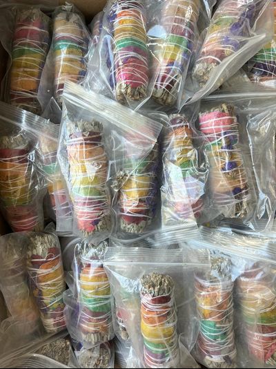 Белый шалфей 7 чакр с розой 10 см.