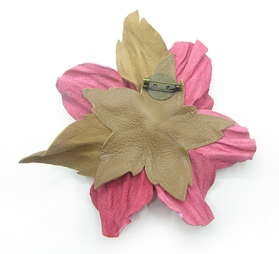 Авторский подарок Розовый цветок - кожаная брошь ручной работы