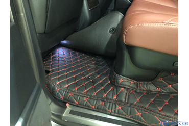 3D-КОВРИКИ ИЗ ЭКОКОЖИ В BMW X5