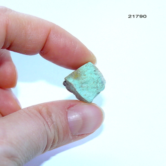 Бирюза натуральная (необработанная) Казахстан арт.21790: 2,8г - 13*14*8мм