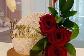 Вертикальный торт "Ваза с цветами"