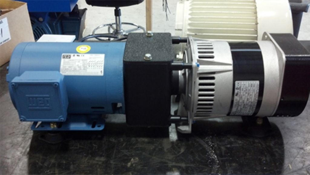 Генератор синхронный трехфазный 30 квт. Генераторы под двигатель. Генераторы под двигатель. Генератор 220 вольт из асинхронного двигателя. Электродвигатель генератор.