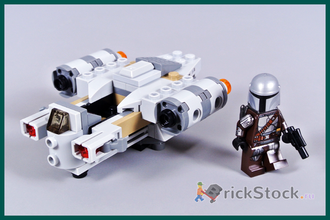 # 75321 Мини–«Лезвие Бритвы» с Фигуркой / The “Razor Crest” (Microfighter)