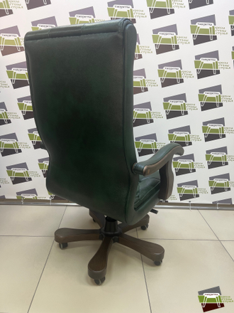 Кресло для руководителя  Классик-люкс кожа/кож.зам