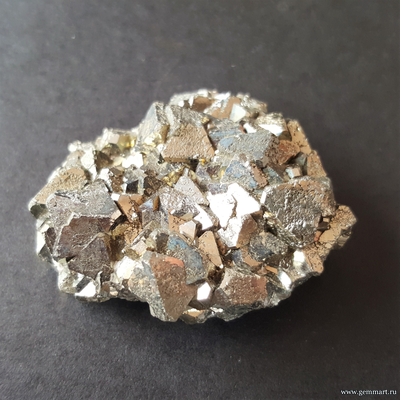 Пирит. Сросток октаэдрических кристаллов. 45*40*15мм