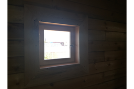 В мойке установлен стекло пакет 