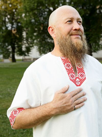 Русская рубаха с коротким рукавом «Велес Одал»