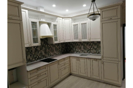 Кухня Кремовая с патиной золото